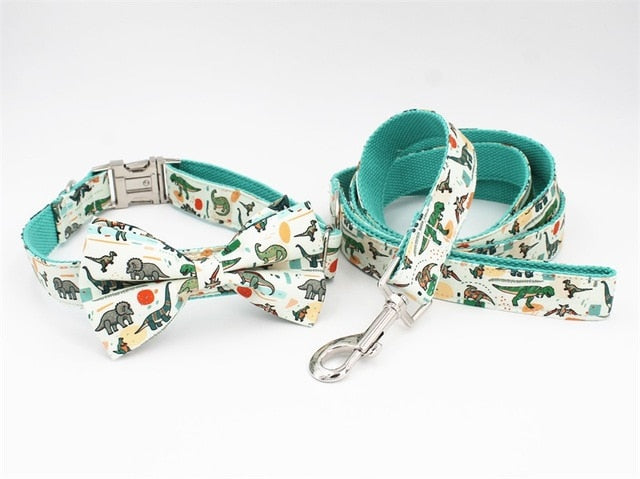 Leash set with bow tie for dog