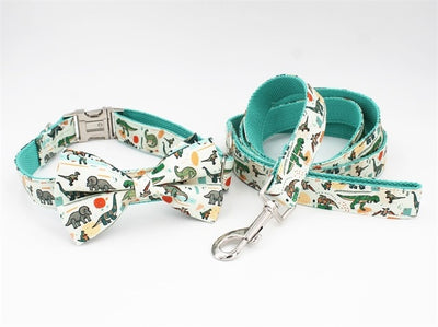 Leash set with bow tie for dog